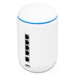 Ubiquiti Přístupový bod DualBand UniFi UDM Dream Machine, 4-Port Gigabit LAN, 2.4 GHz + 5GHz, 3 4.5 dBi